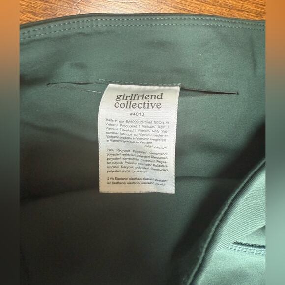 Girlfriend Collective High Rise Run Shorts Green Compression Women’s Extra Small - Picture 3 of 4